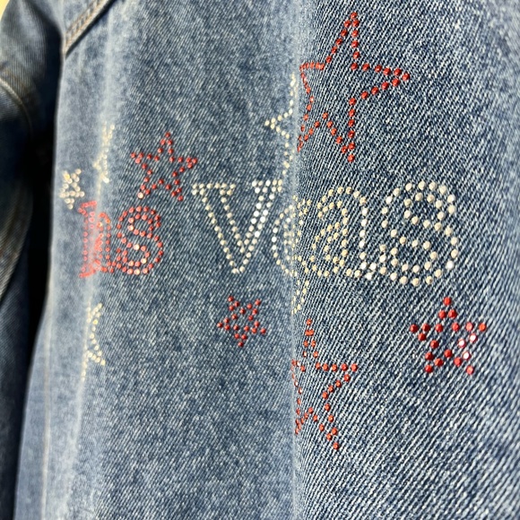 Rhinestone Las Vegas Stylo Trucker Style Jean Jacket - Picture 6 of 6